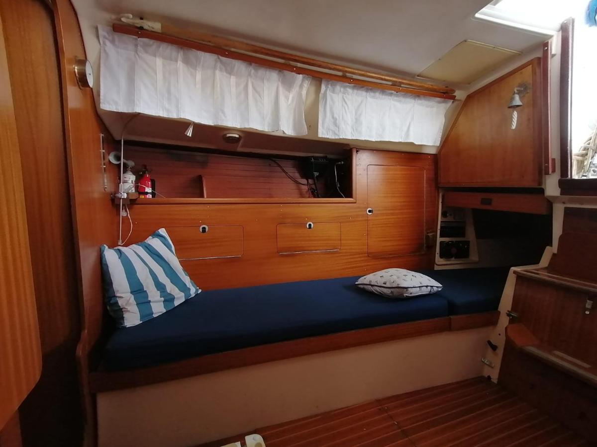 Cozy Sailboat In Barcelona!! No Showers Sant Adrià de Besòs Esterno foto
