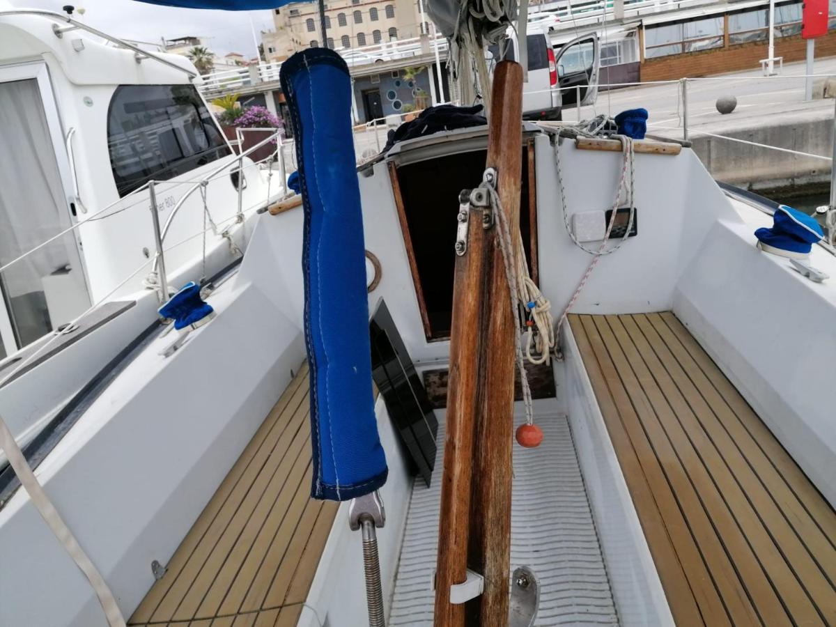 Cozy Sailboat In Barcelona!! No Showers Sant Adrià de Besòs Esterno foto